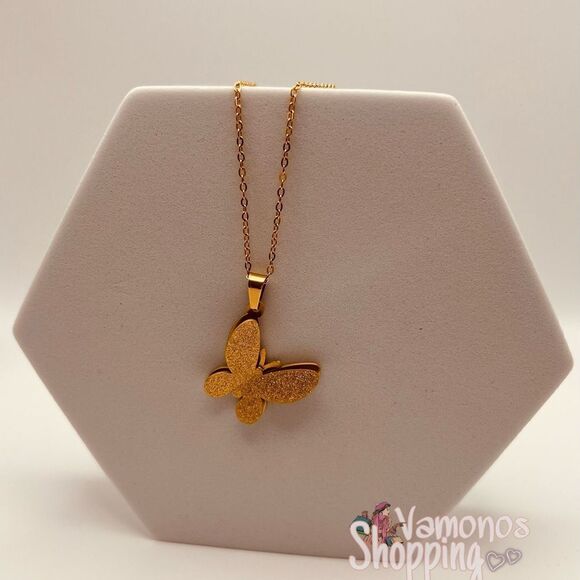 Butterfly Sparkling Earrings Necklece Set - Picture 9 of 12